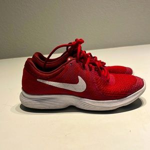 Boys Nike sneakers. Youth size 3 1/5